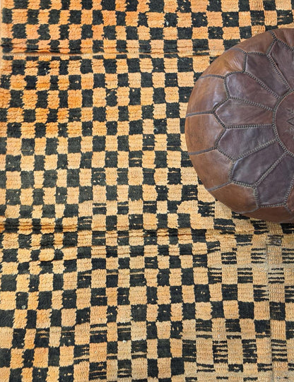 Checkered Moroccan Rug 7.4 x 5.6 ft / 227 x 171 cm