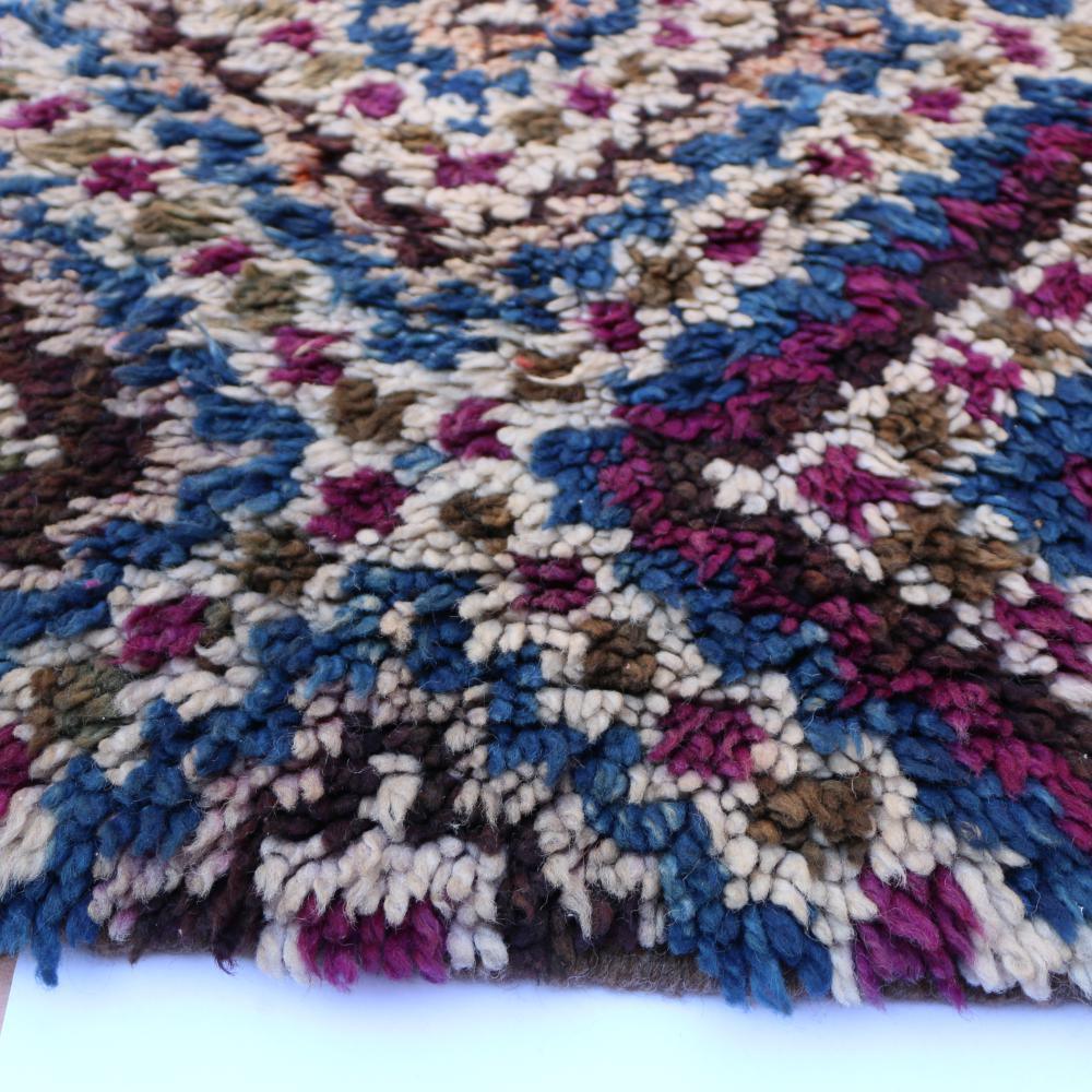 Moroccan Handknotted Wool Rug 8.8 x 5.9 ft / 269 x 181 cm - Surcoma
