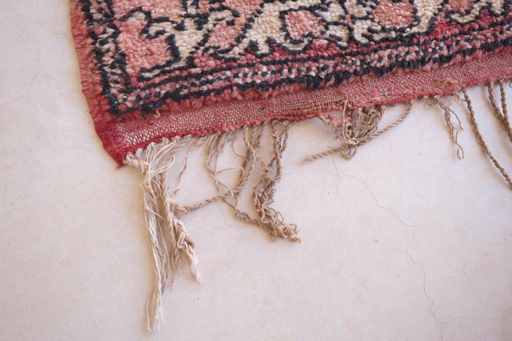 Moroccan Zemmour Wool Rug 6.2 x 4.3 ft / 190 x 131 cm - Surcoma