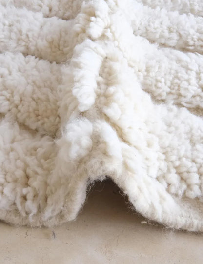 White Beni Ourain Rug 9.5 x 7 ft / 291 x 214 cm - Surcoma