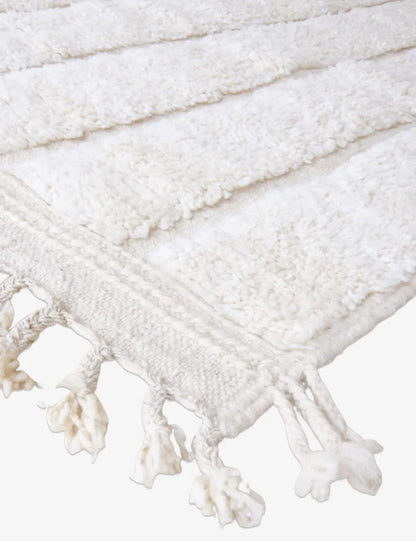 White Morocan Rug 9.5 x 6.5 ft / 291 x 198 cm - Surcoma