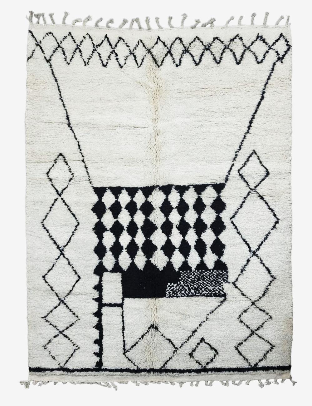 Black and Ivory Moroccan Rug 9 x 6.3 ft / 275 x 193 cm