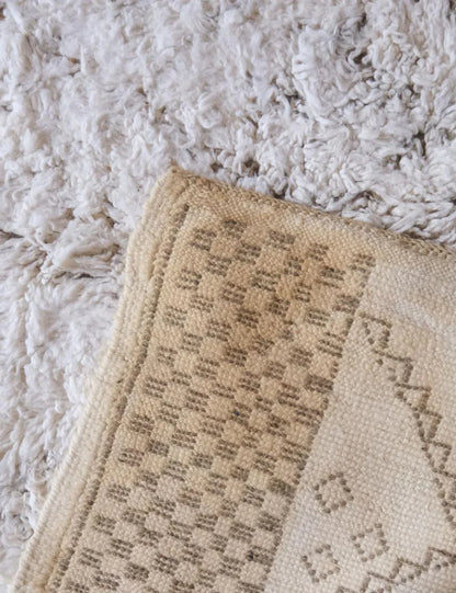 White Moroccan Rug 10.4 x 5.9 ft / 318 x 180 cm - Surcoma