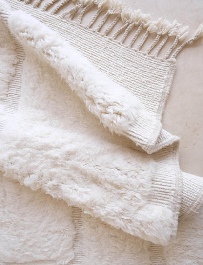 Custom White Textured Moroccan Rug - Forma 63