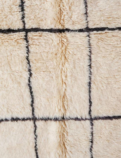 Grid Pattern Moroccan Rug 8.3 x 5.7 ft / 254 x 174 cm