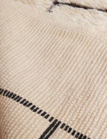 Grid Pattern Moroccan Rug 8.3 x 5.7 ft / 254 x 174 cm