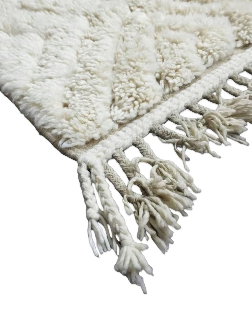 White Moroccan Runner Rug 6.3 x 2.3 ft / 191 x 70 cm